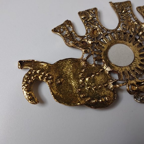 Awesome Large Decorative Elephant Pendant Necklace 18 Inches Long - Picture 9 of 13